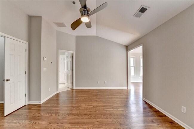 Building Photo - 486 Vinings Estates Dr SE
