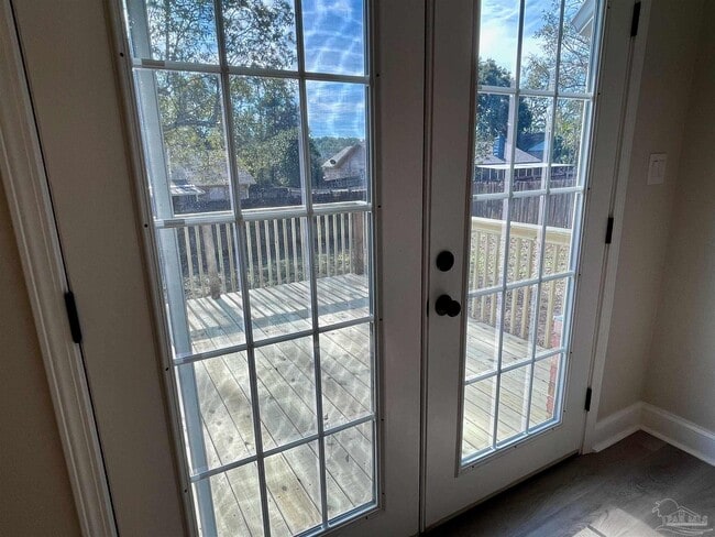 Building Photo - 1033 Waterford Ln