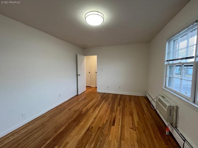 Building Photo - 84 Shore Rd