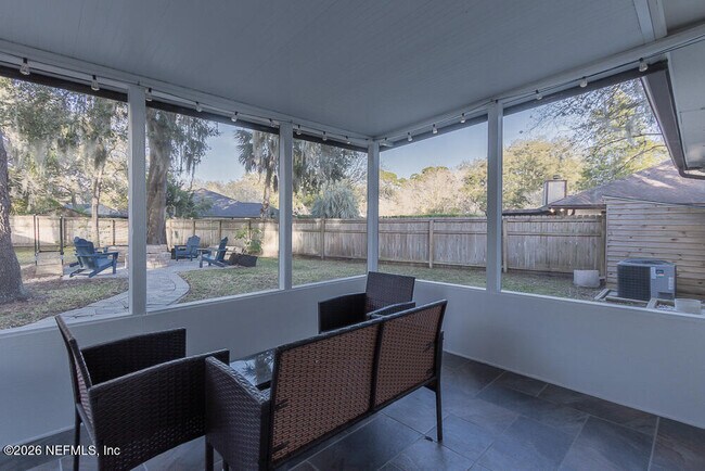 Building Photo - 12041 Wren Hollow Ct