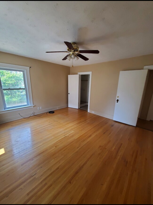 Building Photo - 96 Rutgers St