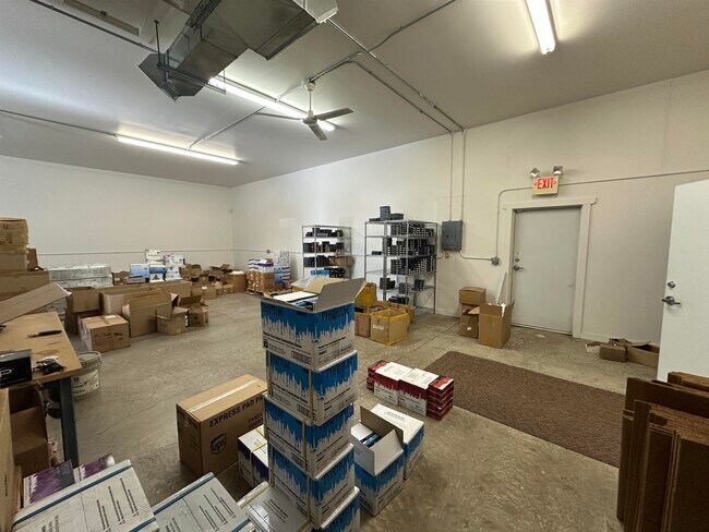 Building Photo - 2900 Graybill Dr