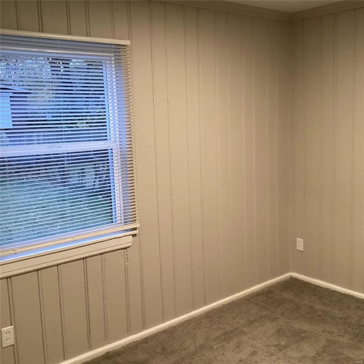 Building Photo - 6827 Roberts Ave