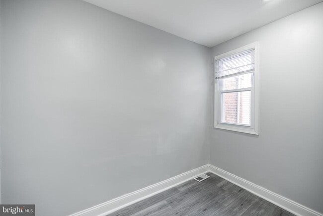 Building Photo - 3097 Memphis St