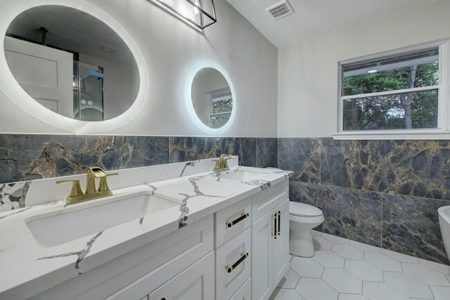 Building Photo - 11221 Elbeck Dr