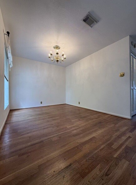 Building Photo - 2829 Timmons Ln