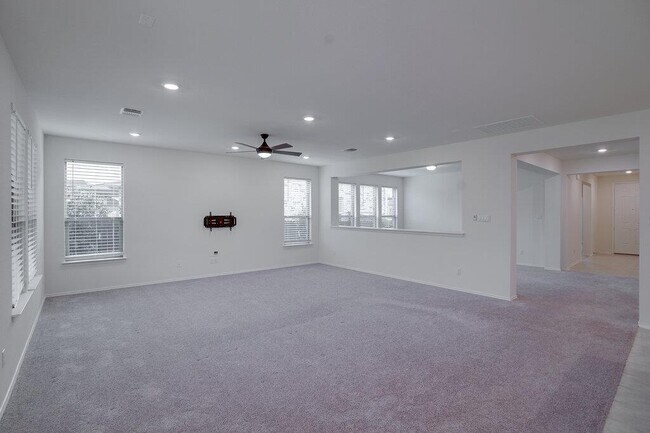 Building Photo - 4732 Padula Dr