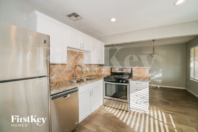 Building Photo - 14838 N 38th St