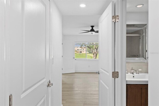 Building Photo - 4920 Locust St NE