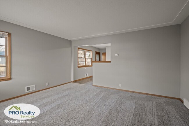 Building Photo - 4359 7th St NE