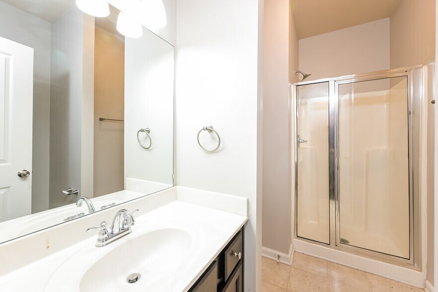 Building Photo - 131 Shadow Creek Ct