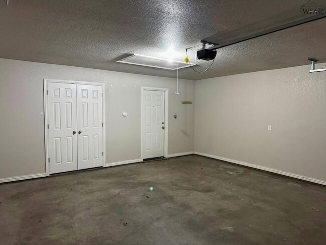 Building Photo - 301 Mariners Wy