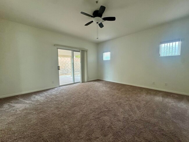 Building Photo - 74088 Daisy Ln