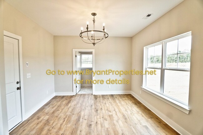 Building Photo - 615 Vrabel Rd
