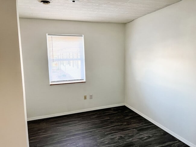 Building Photo - 3217 Niagara St