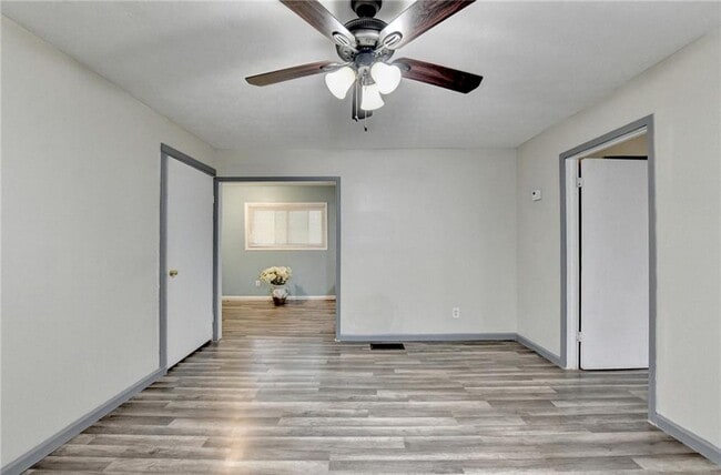 Building Photo - 103 Dogwood Ln