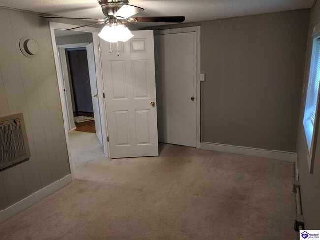 Building Photo - 638 Miller Rd