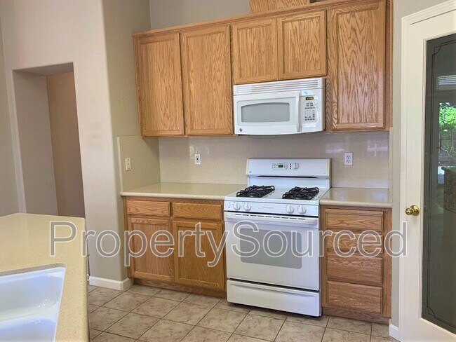 Building Photo - 857 Tannehill Dr