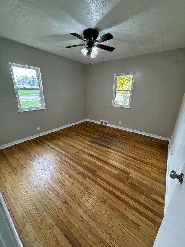 Building Photo - 2812 Fuller Ave NE