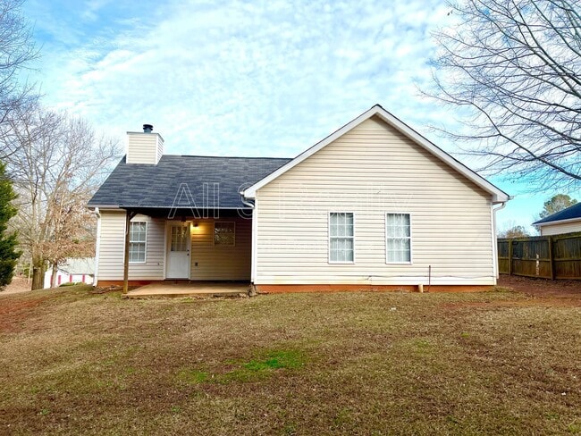 Building Photo - 460 Mountainview Dr
