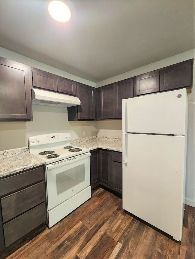 Building Photo - New 3 Bed 2 Bath Duplexes SW 40th & Shield...