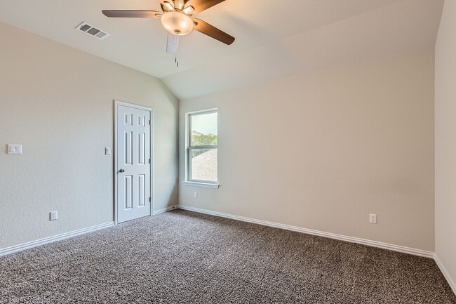 Building Photo - 12383 Mesa Verde Dr