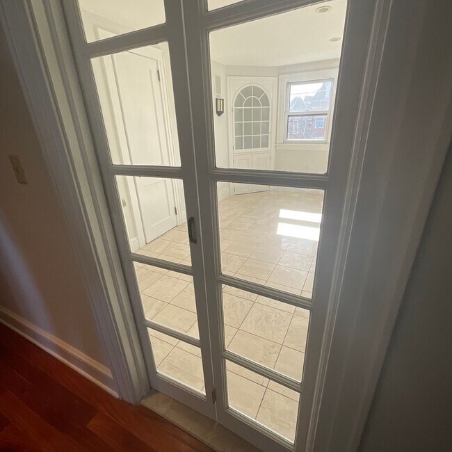 Building Photo - 0 Macdonough Place