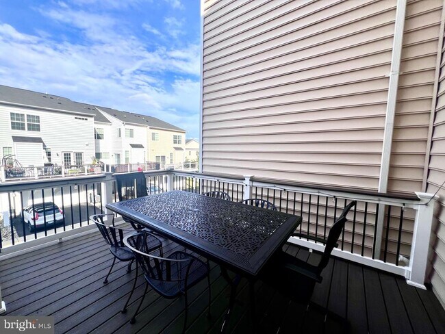 Building Photo - 1542 Kinnaird Terrace NE