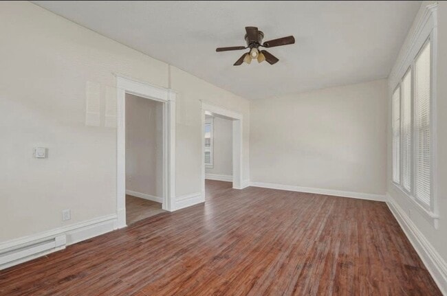 Building Photo - 6276 E Pea Ridge Rd