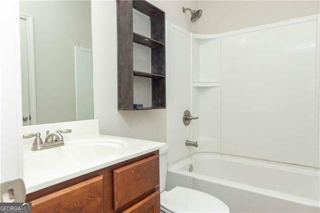 Building Photo - 772 Hawkins Creek Dr