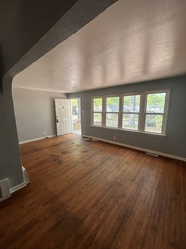 Building Photo - 7811 Alert Dr