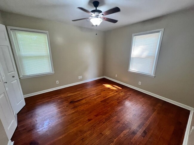 Building Photo - Your Home Awaits!