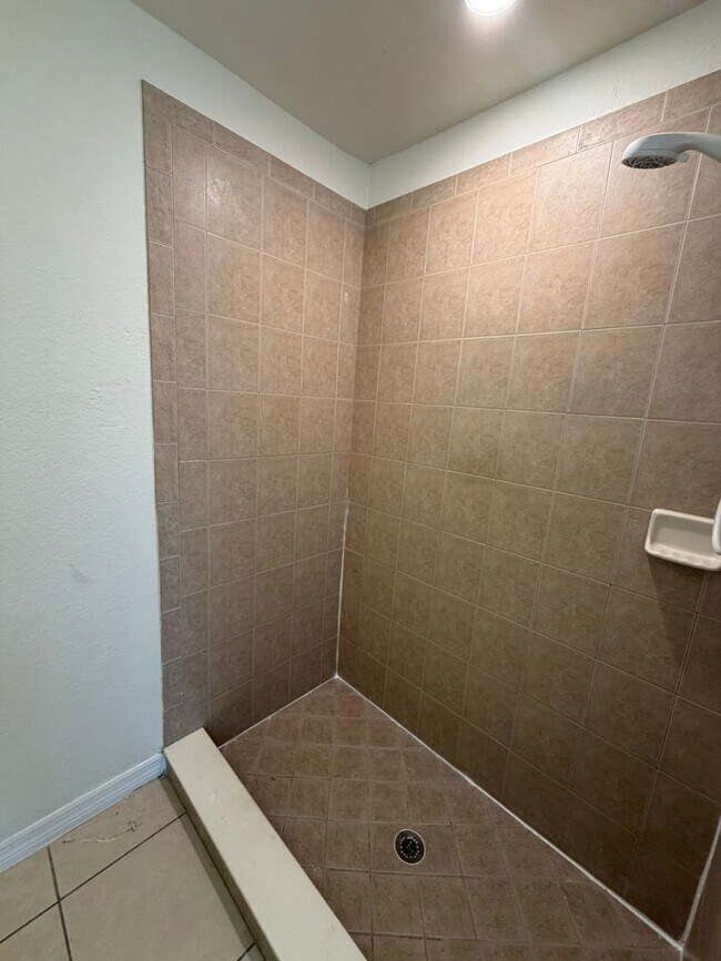 Building Photo - 4608 Douglas Ln