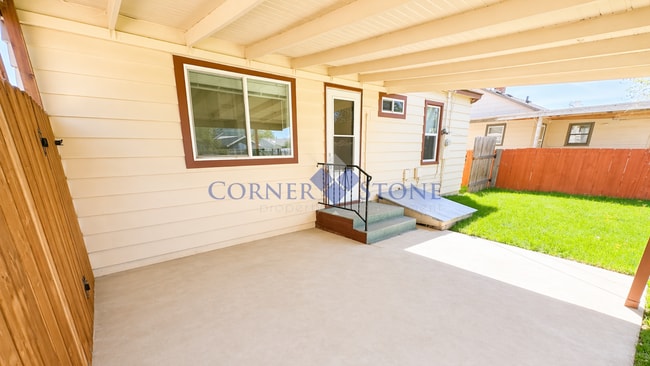 Building Photo - Charming Home in Nampa!