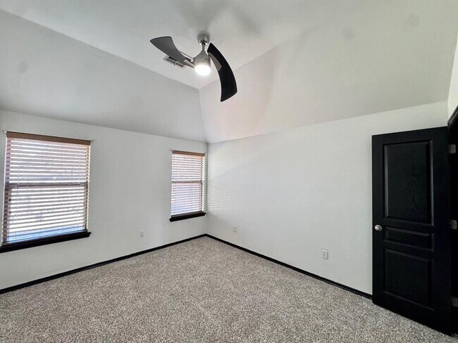 Building Photo - 4609 NW 161st St