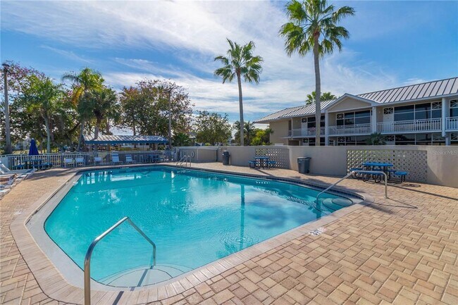 Building Photo - 3255 Mangrove Point Dr