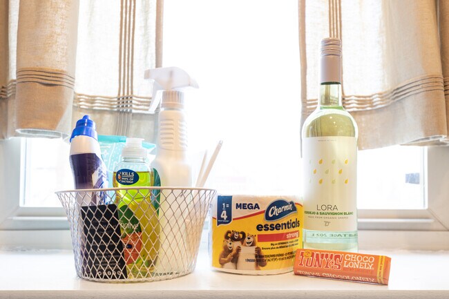 Building Photo - 430 Irving St NW