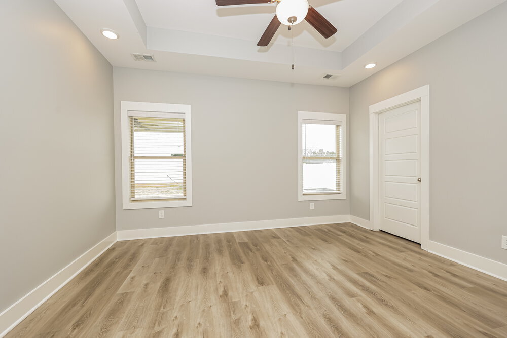 Building Photo - 4113 Stark St