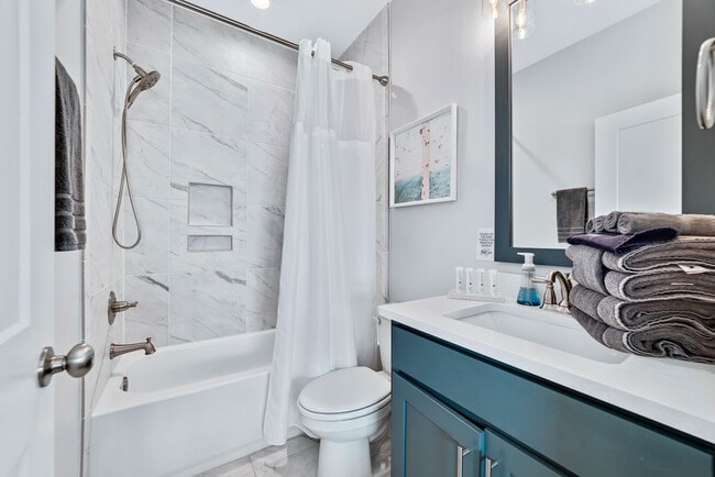 Building Photo - Orange Beach