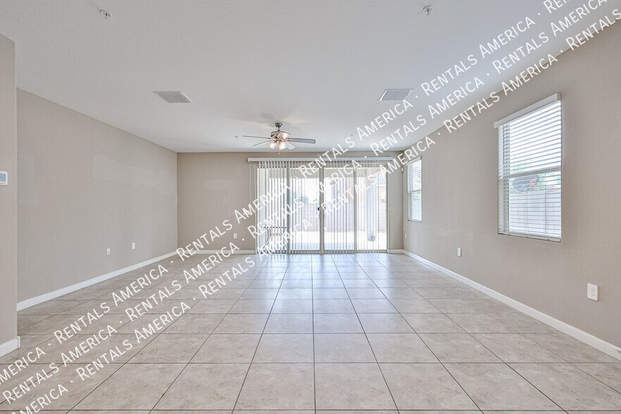 Building Photo - 30041 W Earll Dr