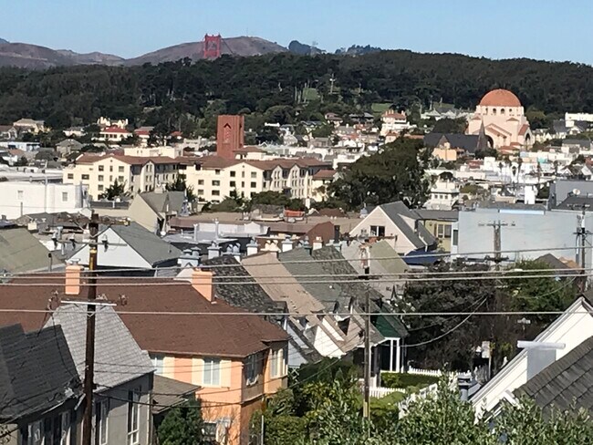 GG Bridge - 310 Stanyan St