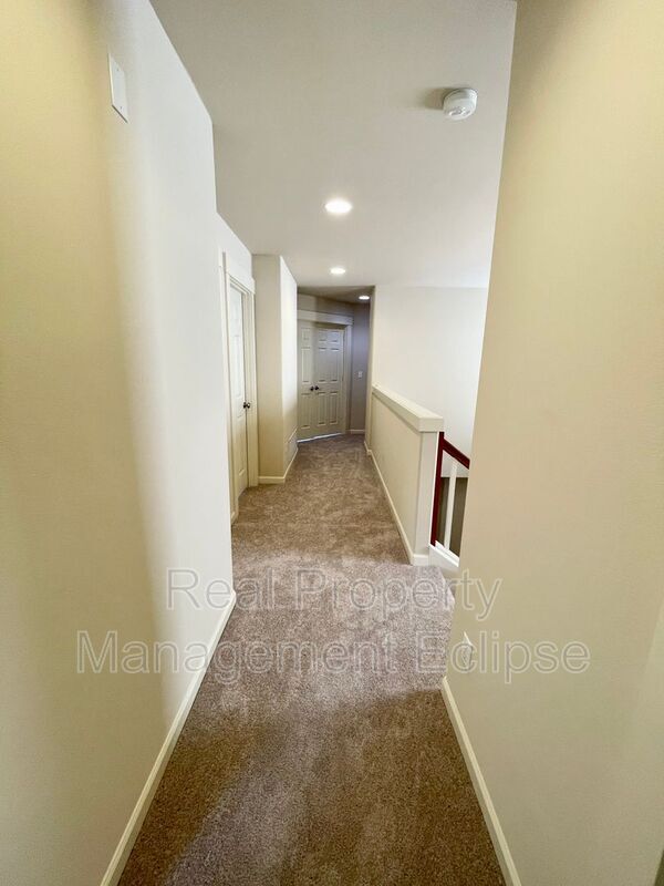 Building Photo - 22705 43rd Dr SE