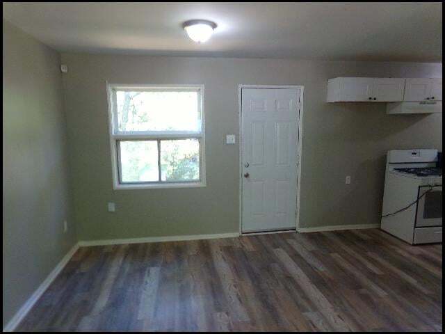 Building Photo - 3 N Meadowcliff Cir