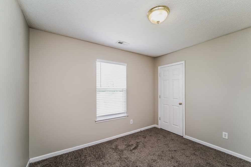 Building Photo - 6515 Sunman Rd