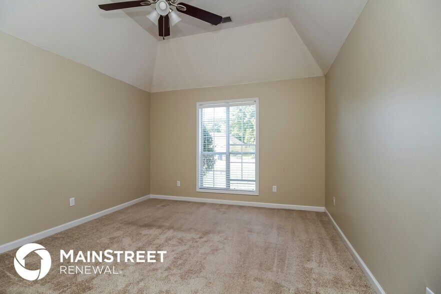 Building Photo - 10104 Fox Chase Dr