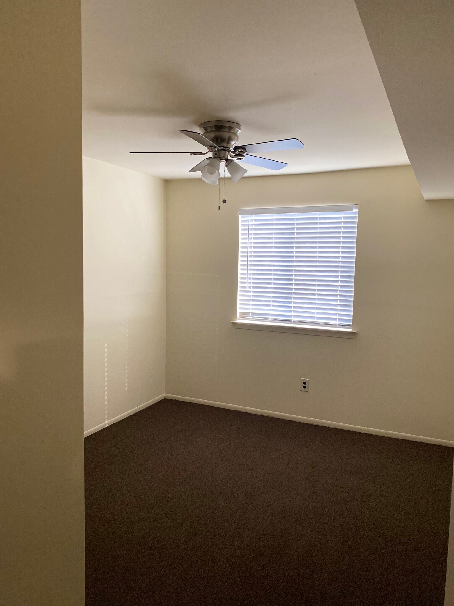 bedroom 2 - 1022 Gum Pl