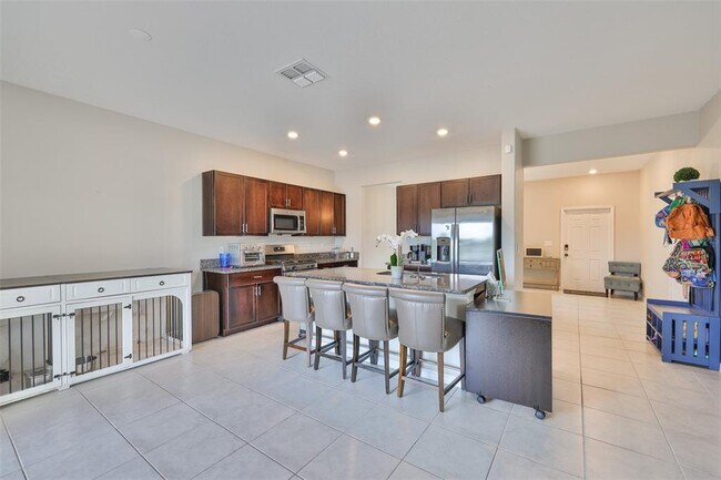 Building Photo - 9454 Channing Hill Dr