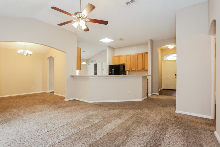 Building Photo - 1608 Guardian Dr