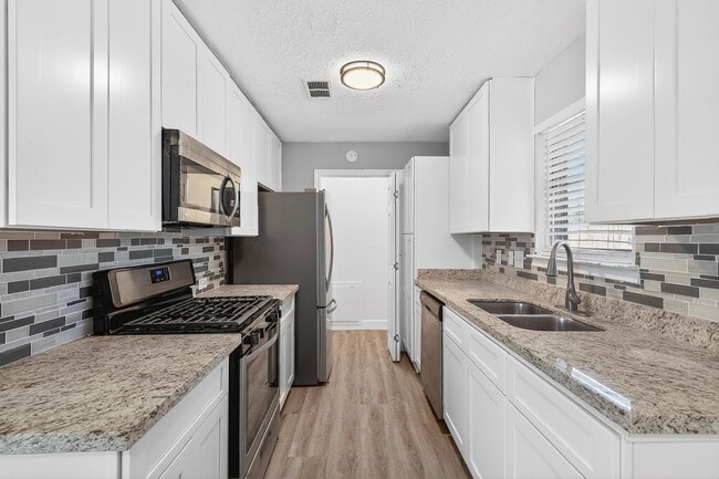 Building Photo - 2510 Marble Falls Dr