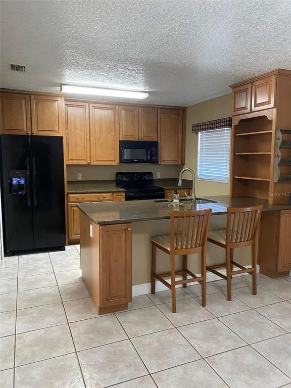 Building Photo - 1140 Juniper Ct